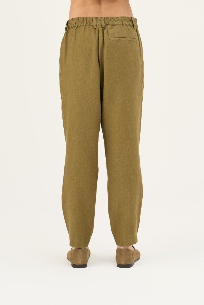 Herren Leinenhose in Khaki – Lockere Hose aus 100 % Leinen - The Baltic Shop