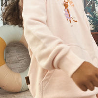 Hoodie mit Katze in zartrosa - The Baltic Shop