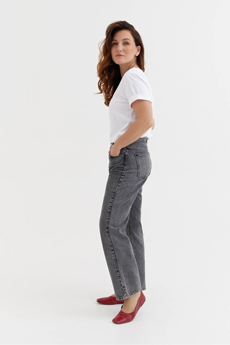 Jeans LA PARISIENNE in rauchgrau - The Baltic Shop