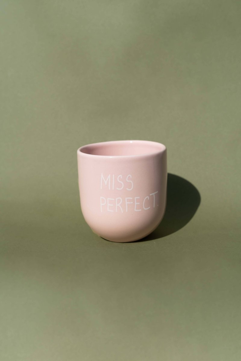 Keramikbecher "Miss Perfect" - The Baltic Shop