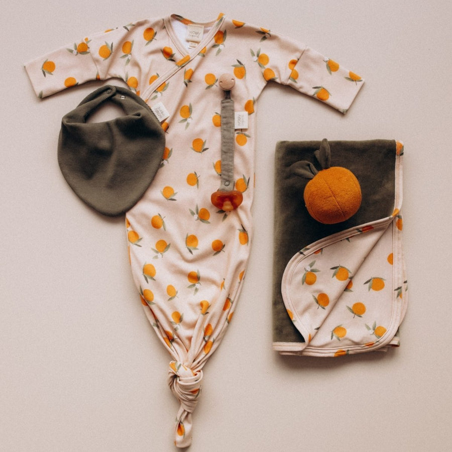 Kimono Strampler mit Orangen - The Baltic Shop