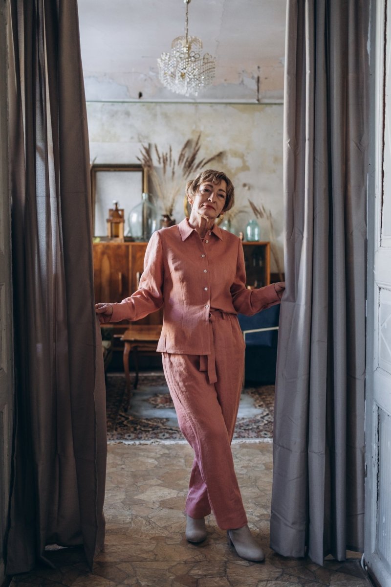 Klassische Hose mit Gürtel "Nora" - The Baltic Shop