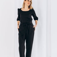 Klassische Hose mit Gürtel "Nora" - The Baltic Shop