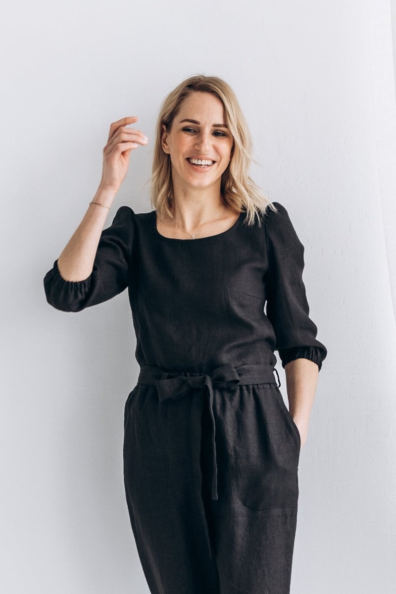 Klassische Hose mit Gürtel "Nora" - The Baltic Shop