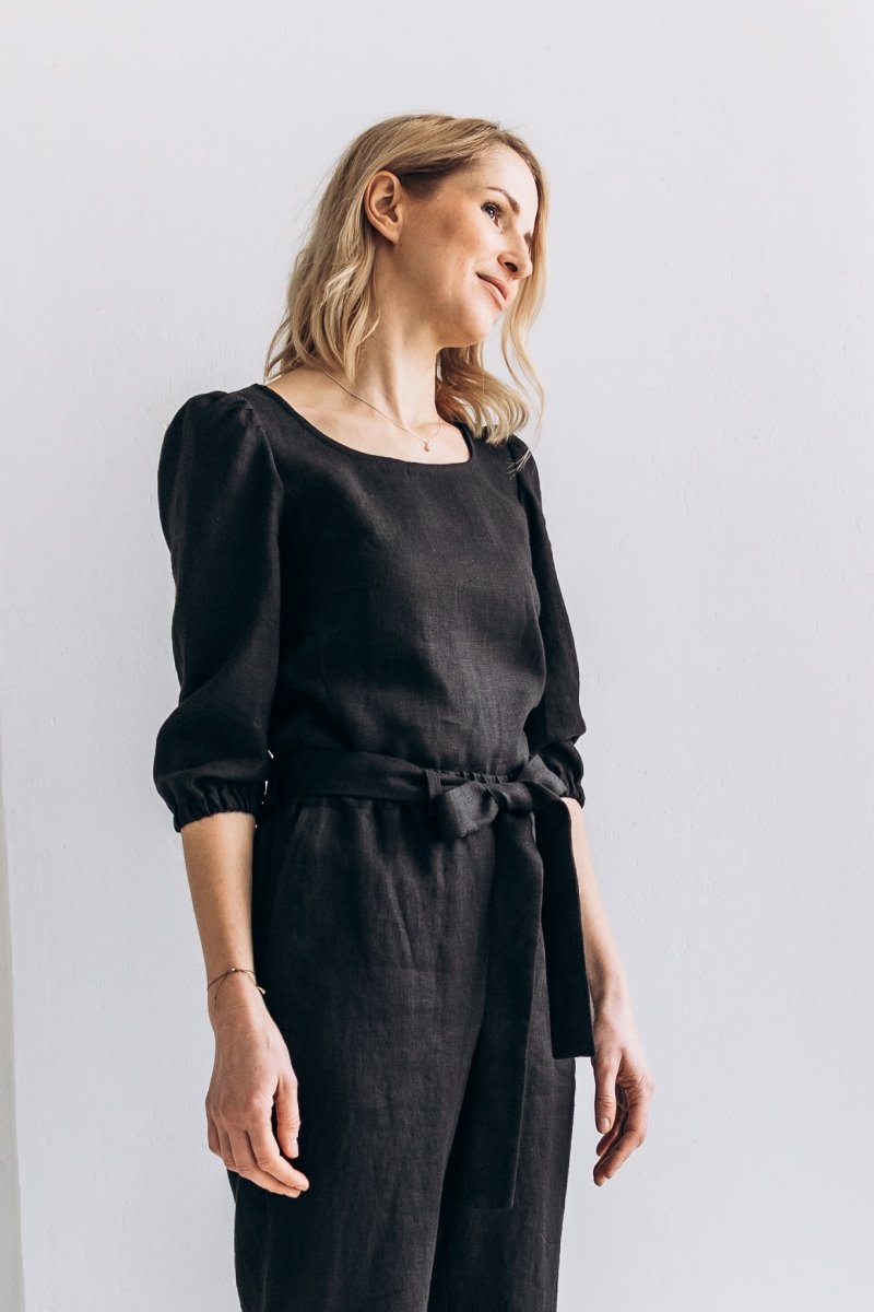 Klassische Hose mit Gürtel "Nora" - The Baltic Shop