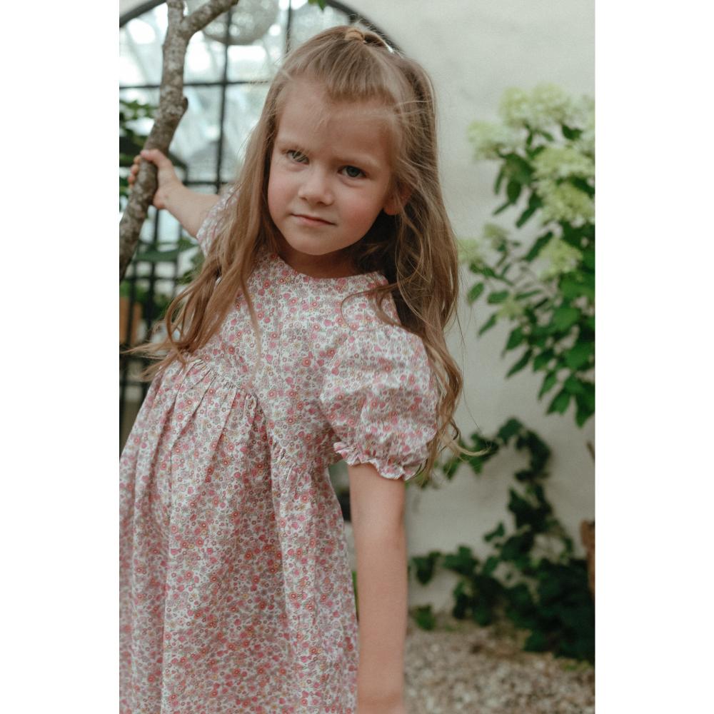 Kleid mit Blumenmuster aus Bio Baumwolle - The Baltic Shop