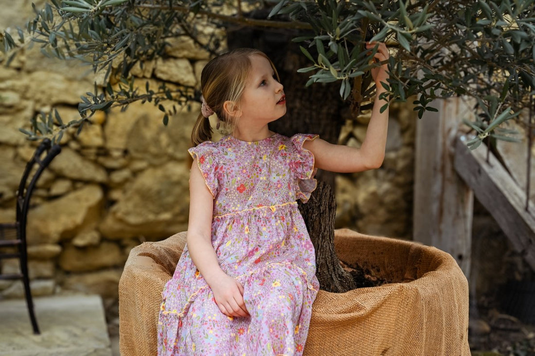 Kleid mit Blumenmuster für Mädchen in 2 Farben - The Baltic Shop