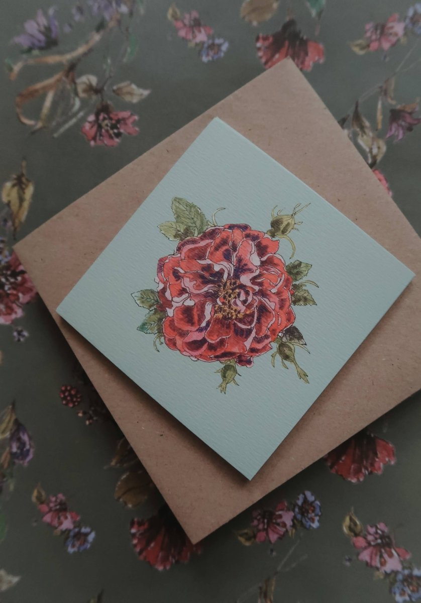 Kleine flache Karte mit rosa Rosen auf Hellblau - The Baltic Shop