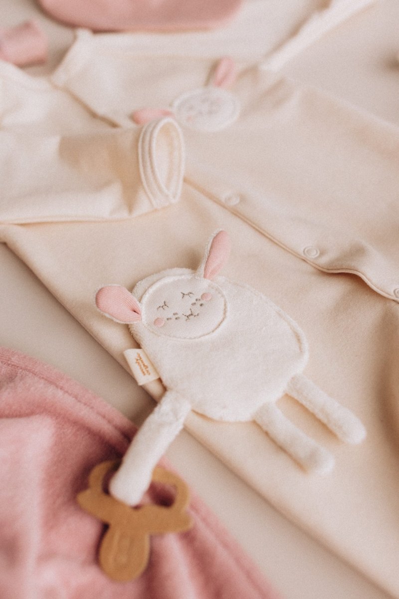 Knisterspielzeug - Hund, Schaf und Maus - The Baltic Shop