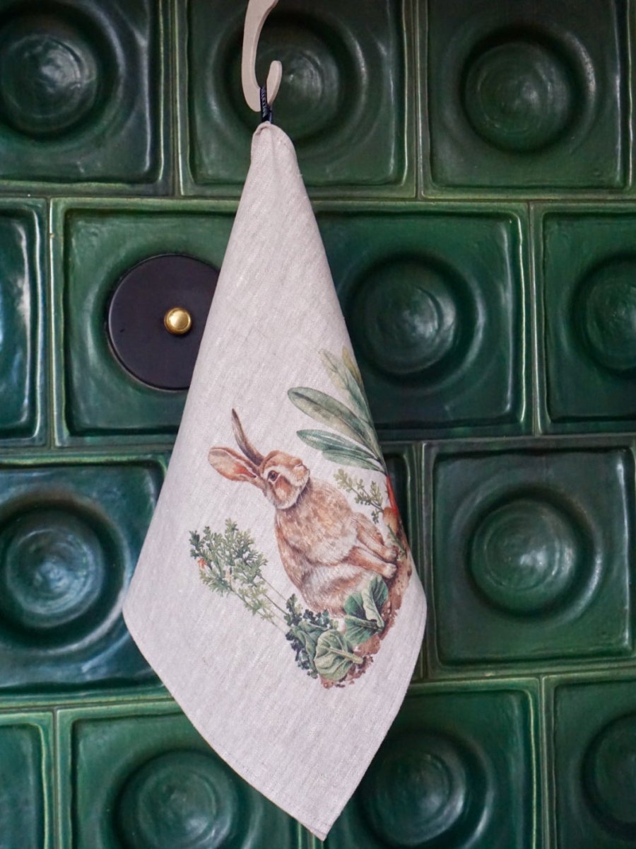Küchentuch aus 100% Leinen mit Hase und Gemüse - The Baltic Shop