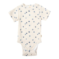 Kurzarmbody aus Bio Baumwolle in 2 Farben - The Baltic Shop