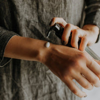 LAVENDEL BIO - HANDLOTION IN SCHWARZER FLASCHE 200ML - The Baltic Shop