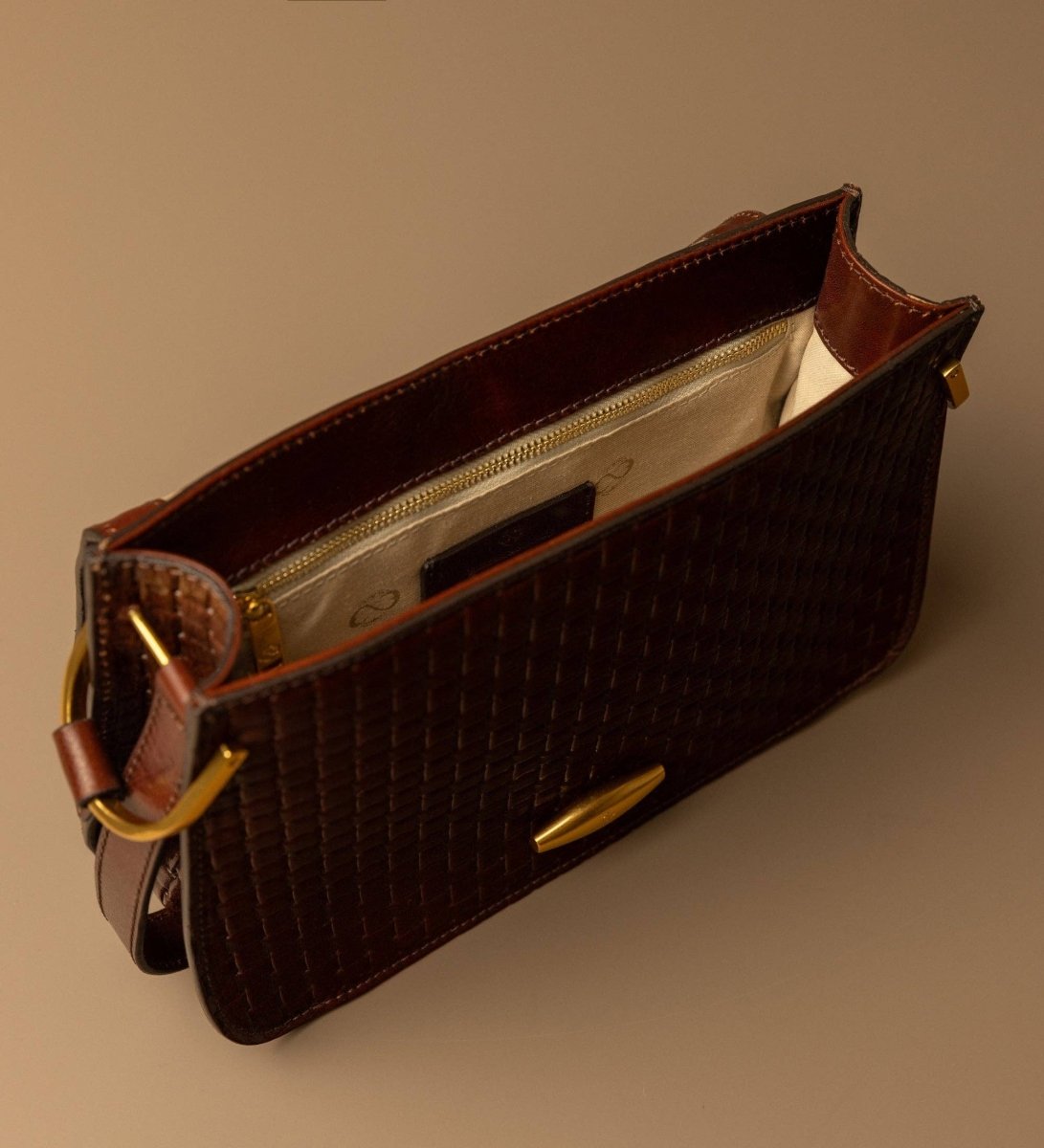 Leder Klappentasche für Damen - Possession - The Baltic Shop