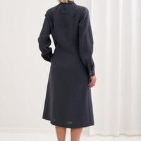 Leinenkleid mit lange Ärmel "Una" AW26 - The Baltic Shop