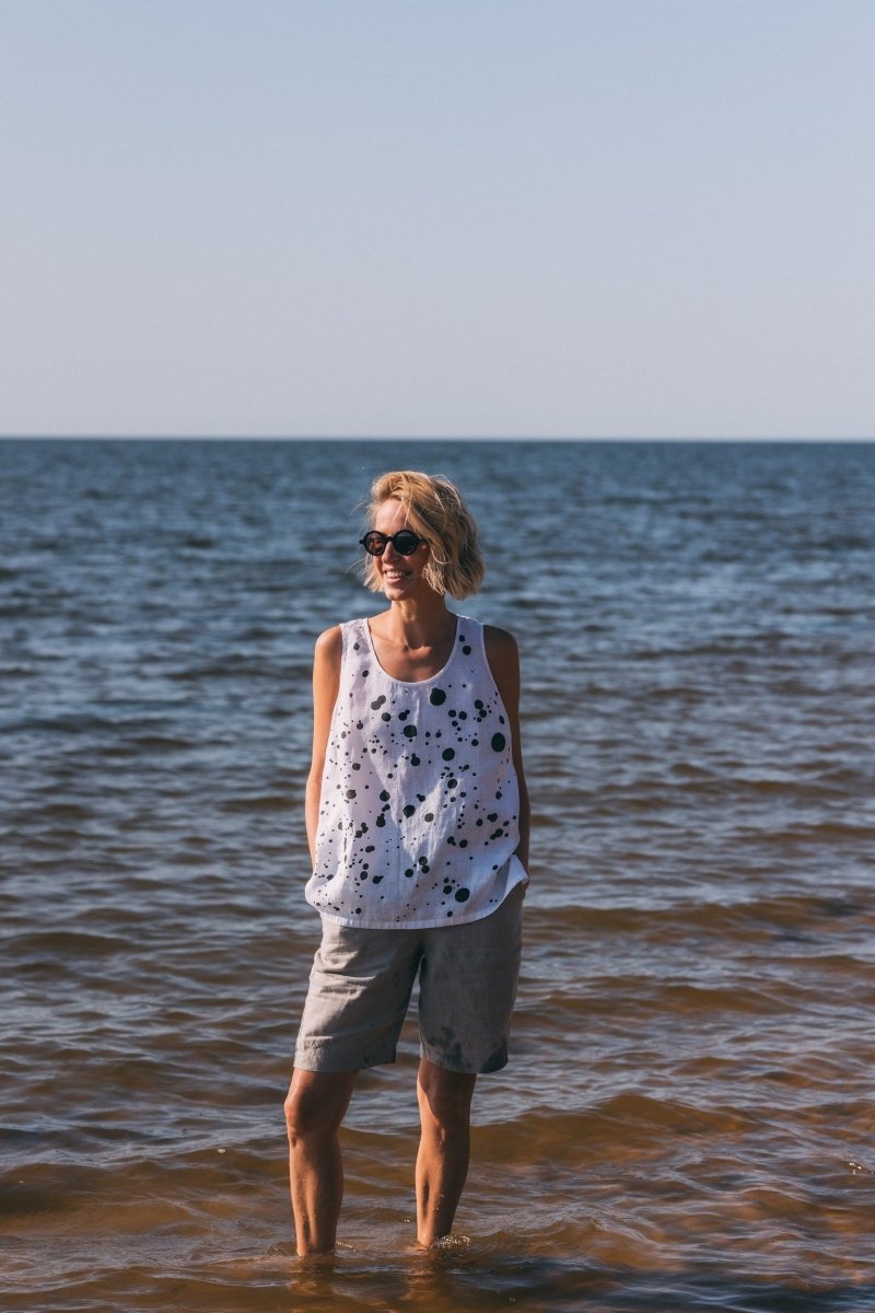 Leinentanktop in weiß mit Siebdruck - The Baltic Shop