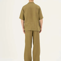 Libertas Shirt in Khaki– Moderne Leichtigkeit aus Leinen - The Baltic Shop