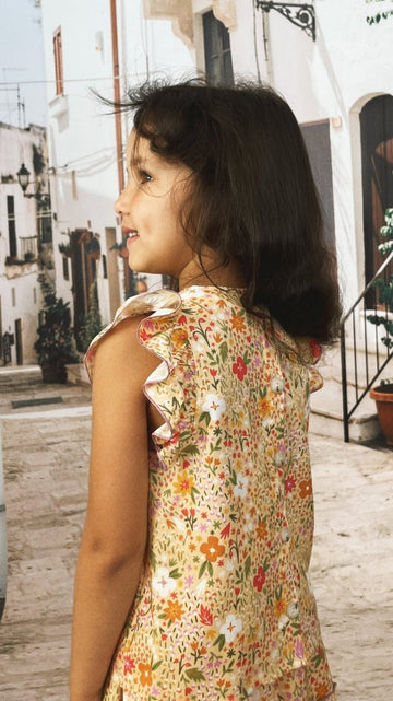 Mädchenbluse mit Blumenmuster in Gelb - The Baltic Shop