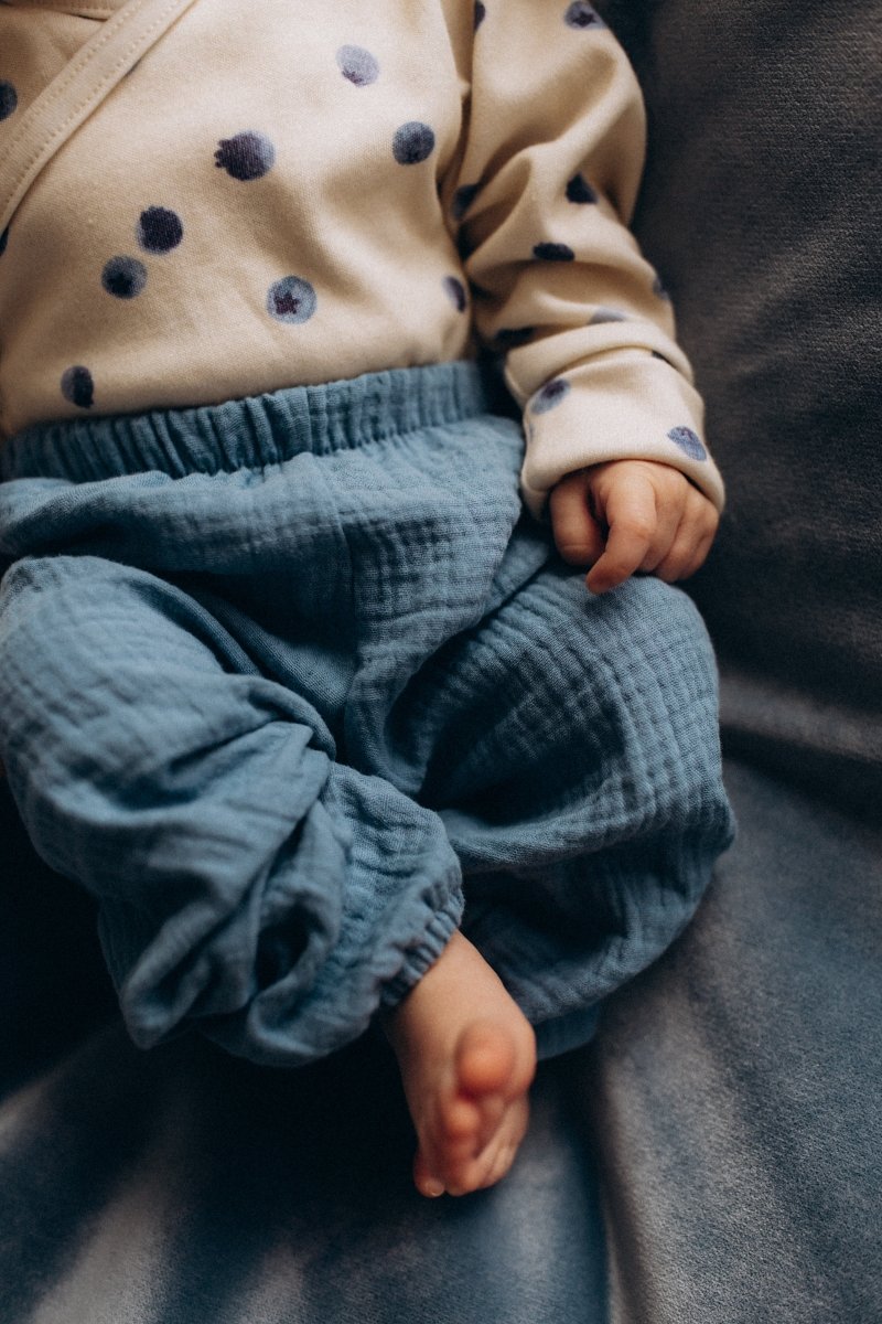 Musselinhose für Babies in 3 Farben - The Baltic Shop