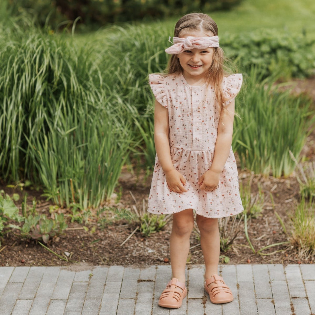 Musselinkleid in rosa aus 100 % GOTS - zertifizierter Bio - Baumwolle - The Baltic Shop