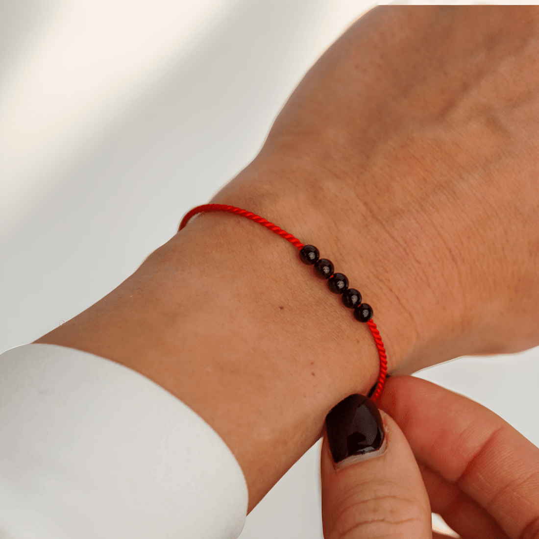 Noir Radiance Fünf Armband - The Baltic Shop