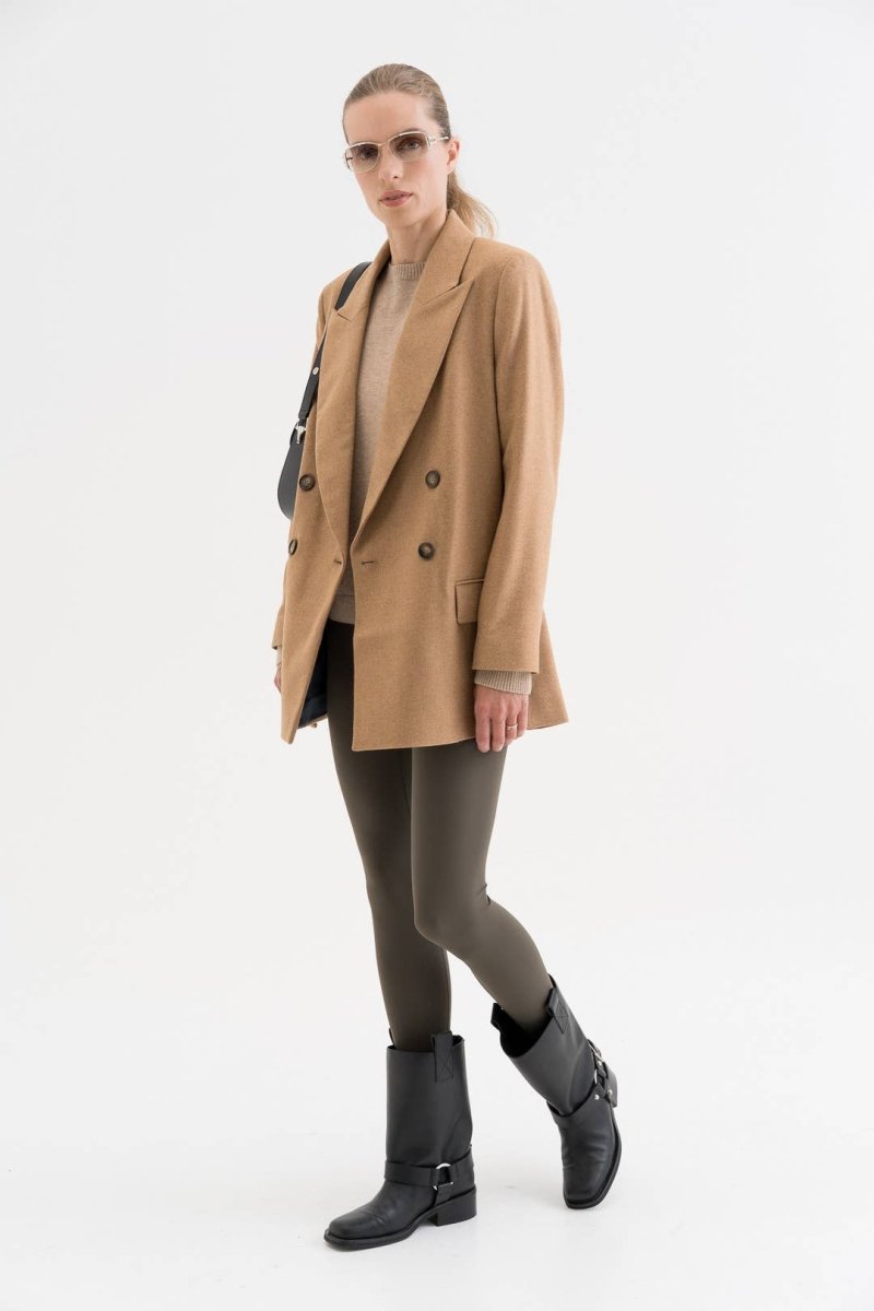 Olivgrüne Leggings – figurbetont & bequem - The Baltic Shop