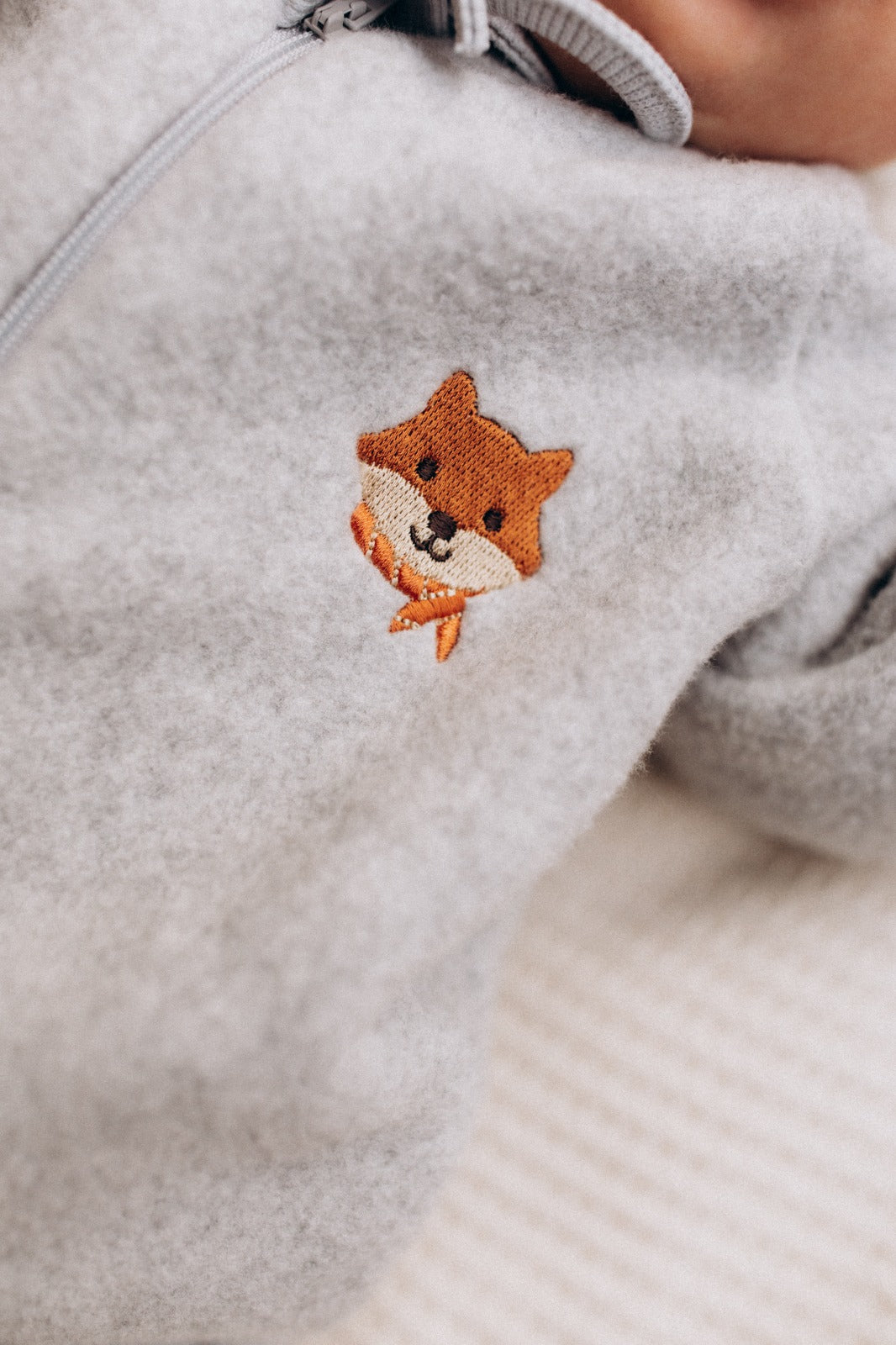 Fleece-Overall mit Fuchs aus Bio-Baumwolle