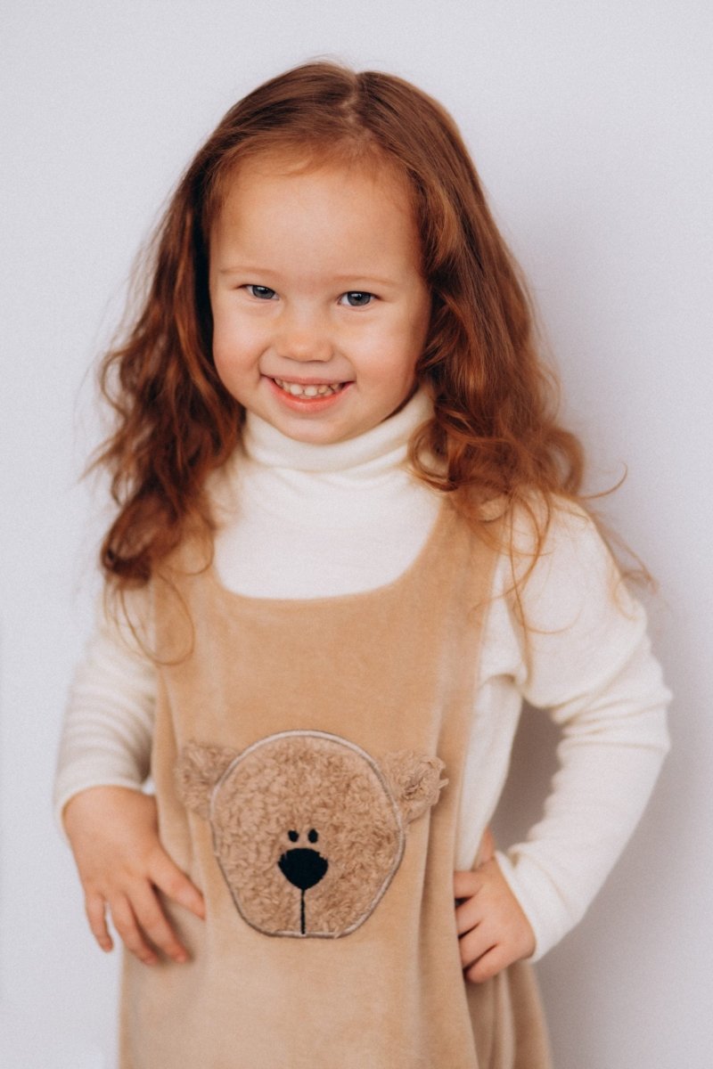 Pinafore Kleid mit Bär - The Baltic Shop