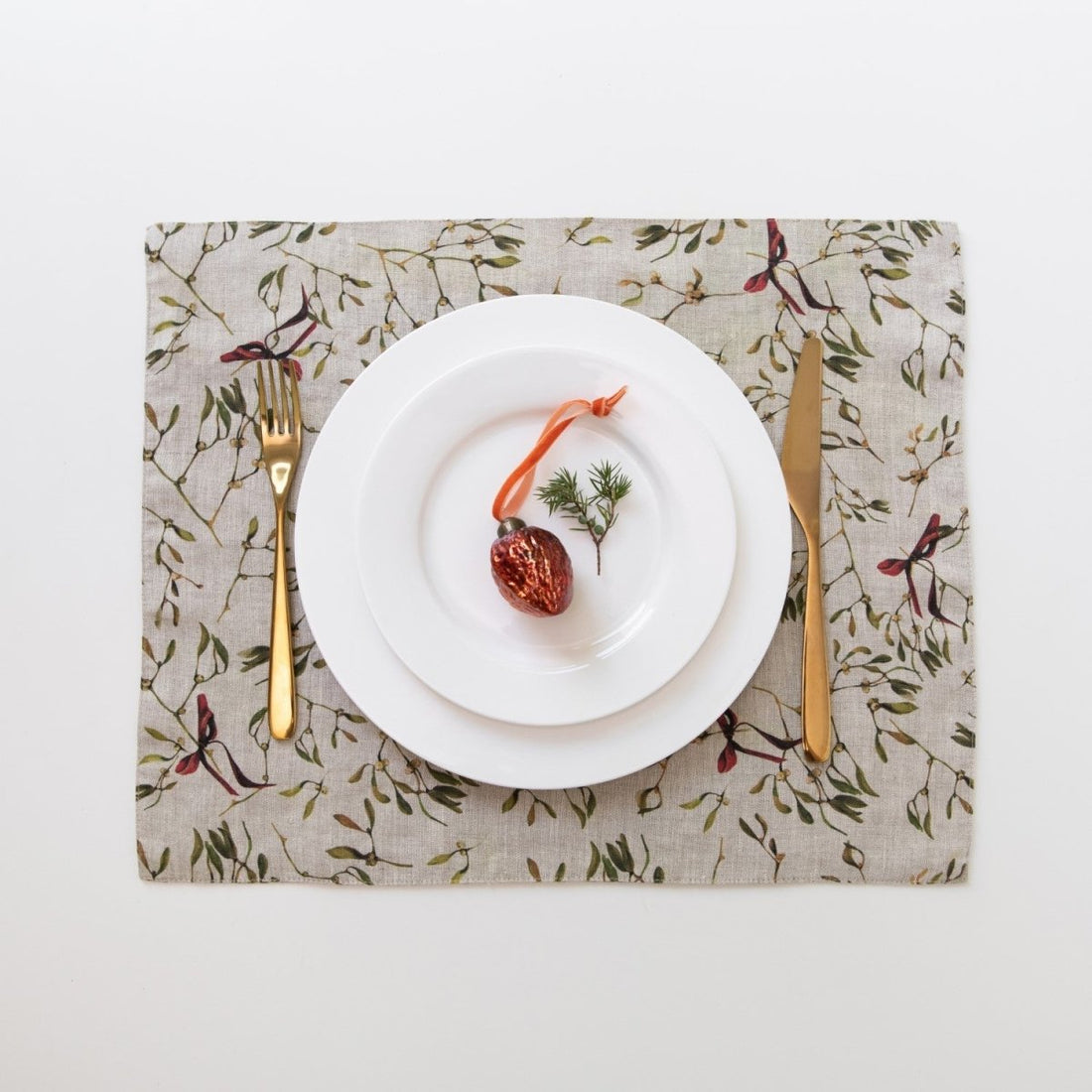 Platzset aus Naturleinen mit Mistelzweigmotiv - The Baltic Shop