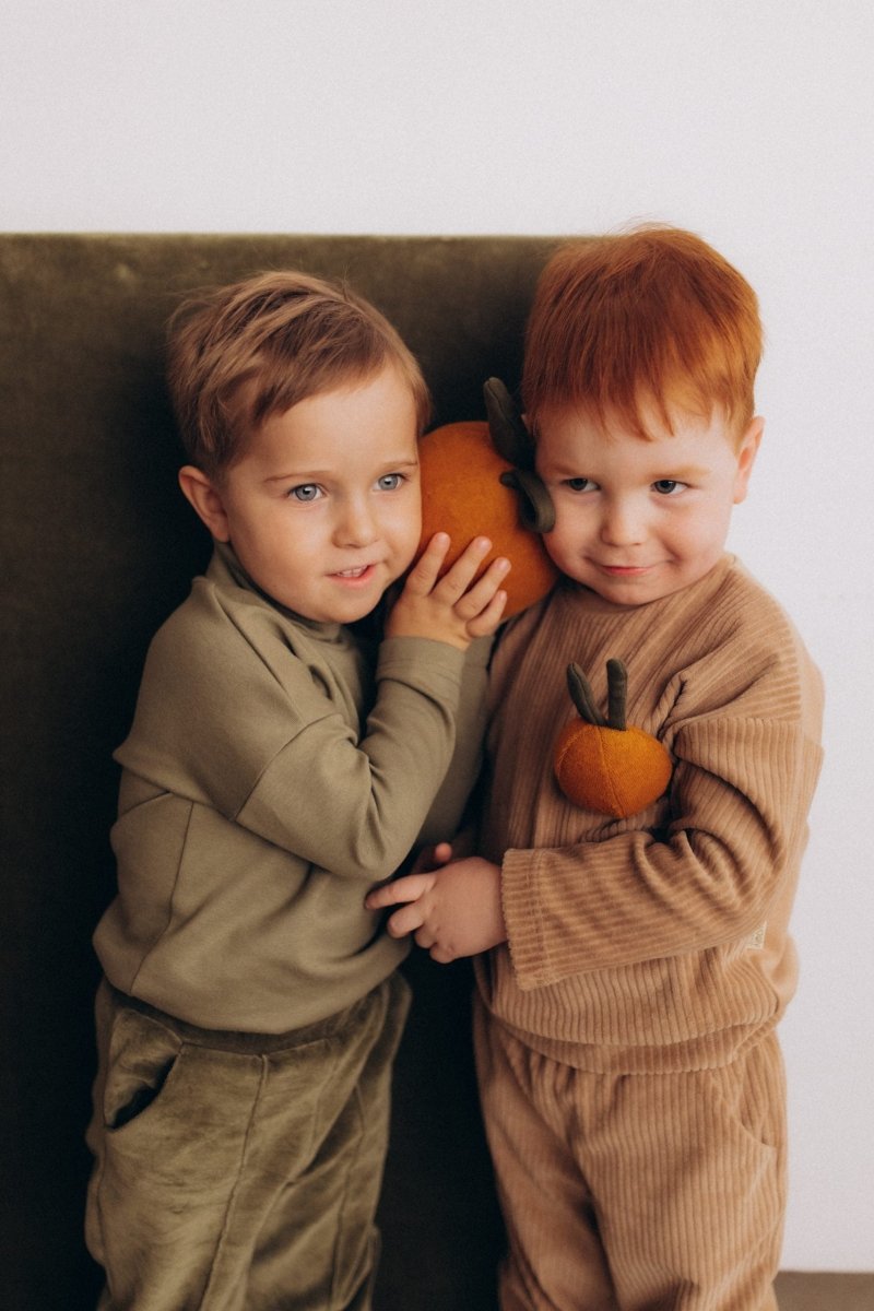 Pullover aus Kordvelour mit Orange - The Baltic Shop