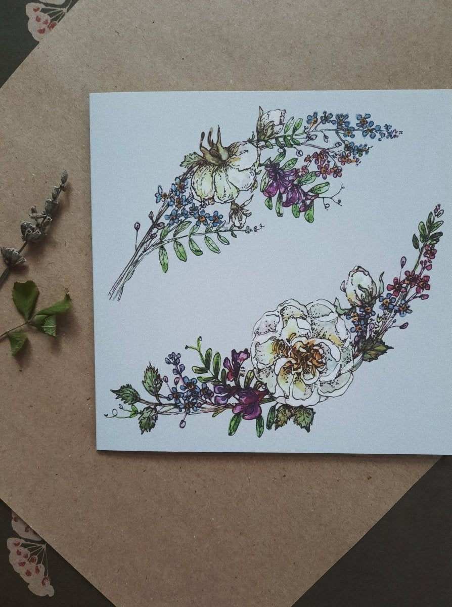 Pure White Rose Karte, gefaltete Karte - The Baltic Shop