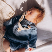 Schnuller Clip aus Musselin in 5 Farben - The Baltic Shop