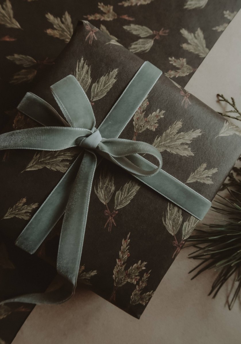 Set aus 3 Stück Kraftpapier mit grünen Zweigen - The Baltic Shop