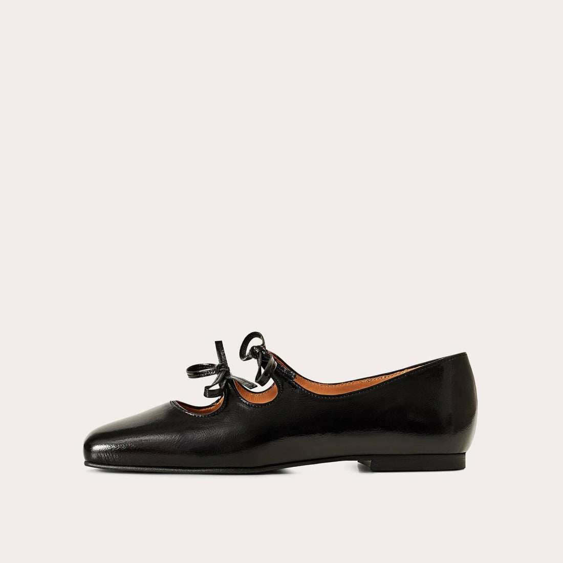 Shirley Ballerina, glänzend schwarz - The Baltic Shop