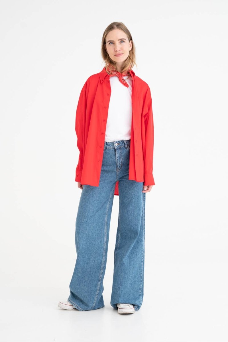 Shirt 'LONDON' - leuchtendes Korallenrot, oversized, aus Baumwolle - The Baltic Shop