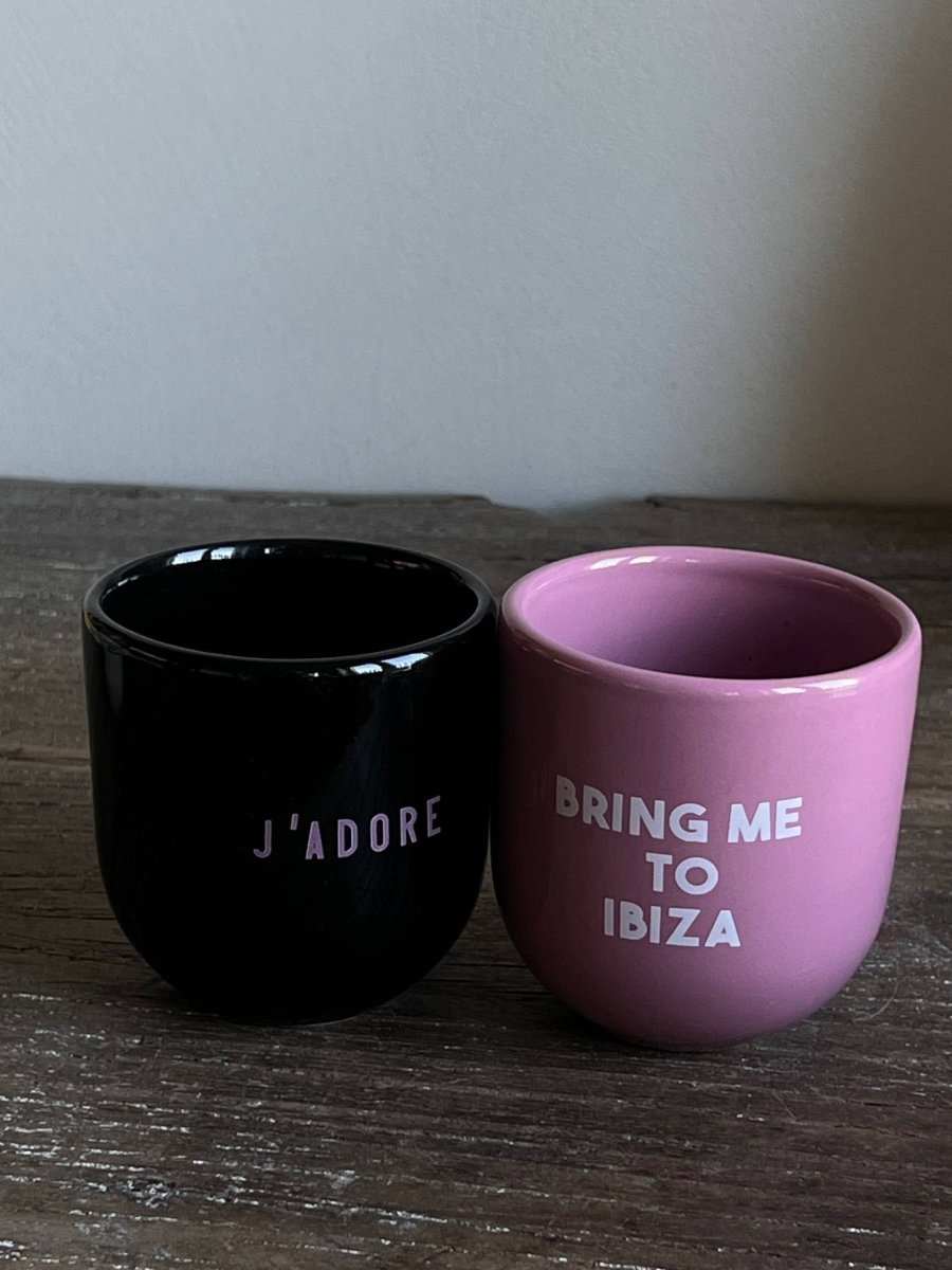 Sisi Tasse „J'adore“ in Schwarz - The Baltic Shop