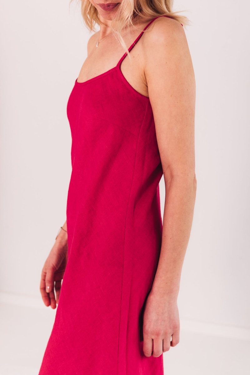 Slipkleid aus Leinen "Ruby" - The Baltic Shop