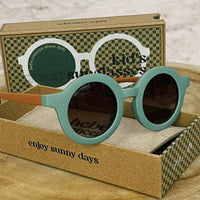 Sonnenbrille für Kinder mit UVA und UVB Schutz in 6 Farben - The Baltic Shop