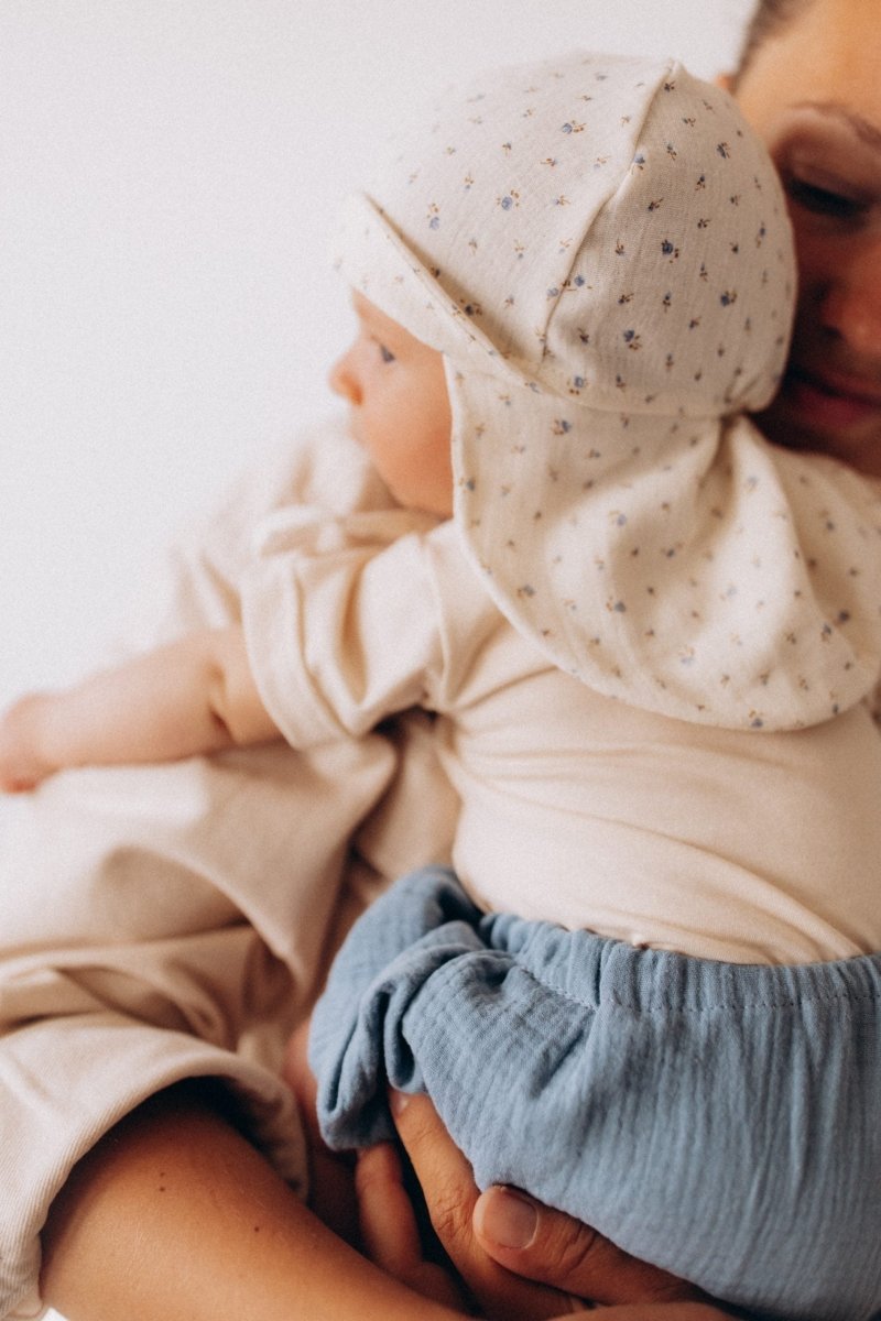 Sonnenhut aus Bio Musselin in 2 Farben - The Baltic Shop