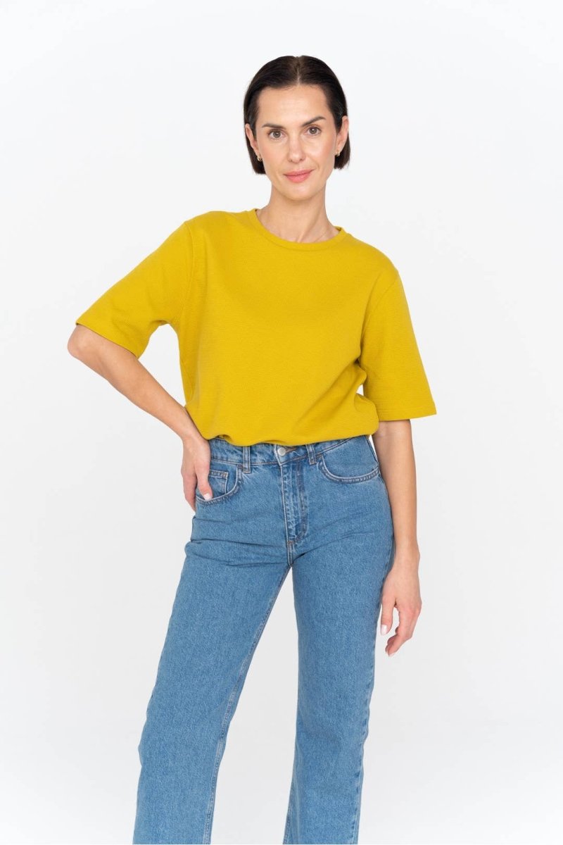 T-Shirt aus hochwertiger Baumwolle in Gelb - The Baltic Shop