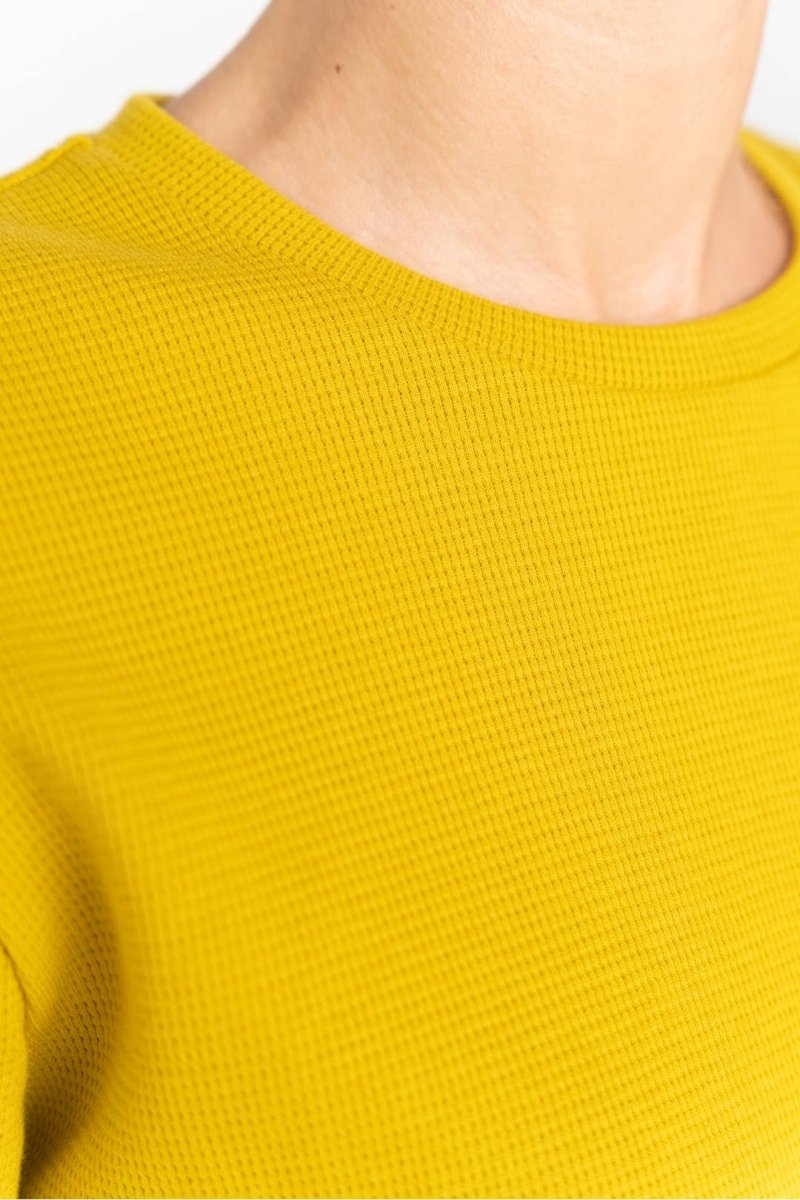 T-Shirt aus hochwertiger Baumwolle in Gelb - The Baltic Shop