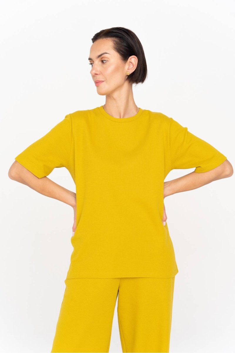 T-Shirt aus hochwertiger Baumwolle in Gelb - The Baltic Shop