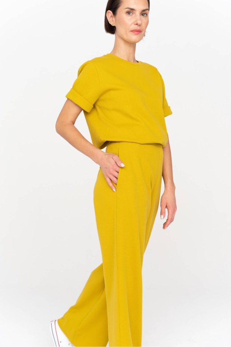 T-Shirt aus hochwertiger Baumwolle in Gelb - The Baltic Shop