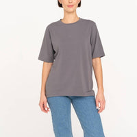 T-Shirt aus Premium - Baumwolle in Grau - The Baltic Shop