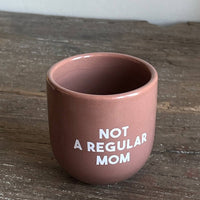 Tasse - Not a regular Mom - The Baltic Shop