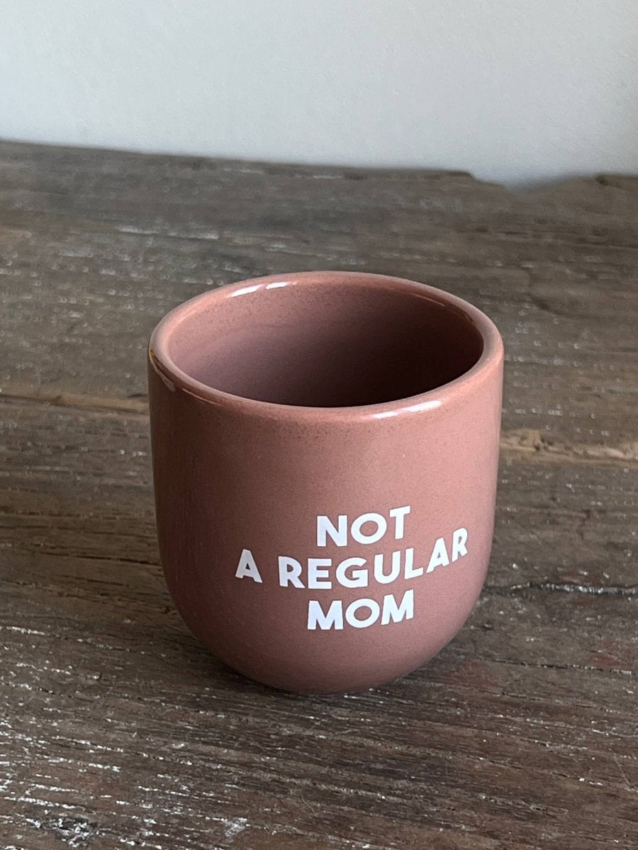 Tasse - Not a regular Mom - The Baltic Shop