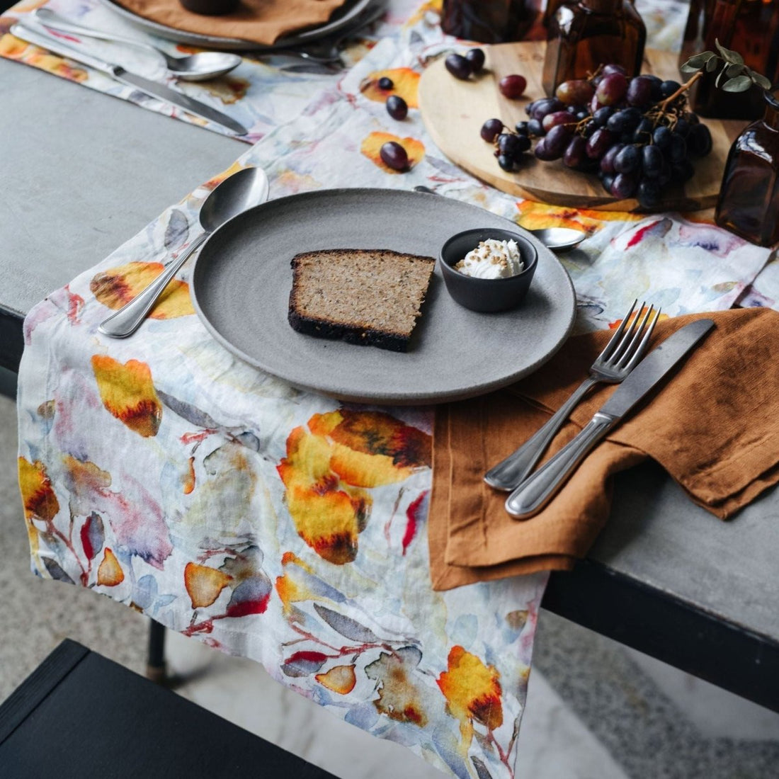 Tischläufer aus Leinen - Orange Flow - The Baltic Shop