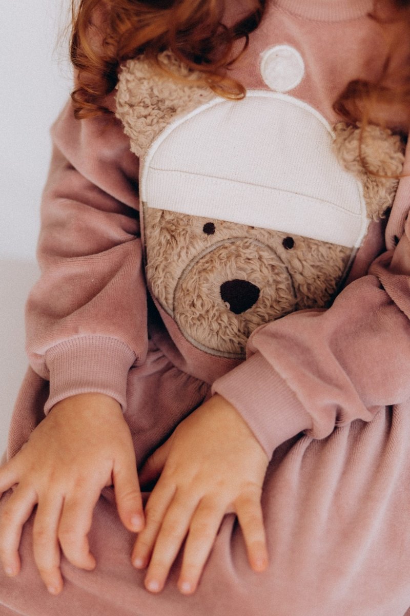 Velourskleid Rosewood mit Hipster Bär | Bio-Baumwolle - The Baltic Shop