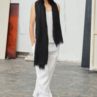 Woodbine Leinenschal mit Fransen in 6 Farben - The Baltic Shop