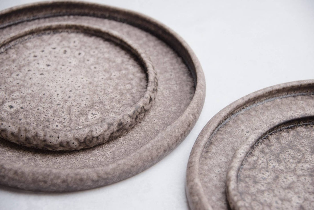 YUTORI Teller DUNE - organisches Steingut - The Baltic Shop