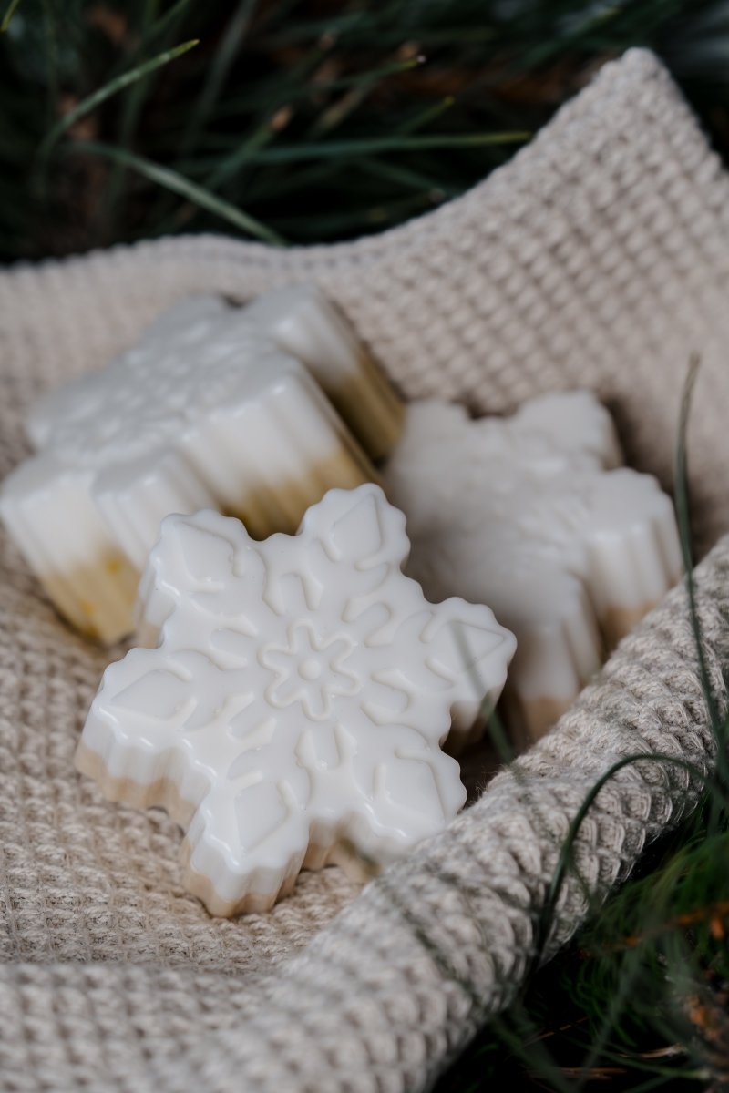 Ziegenmilchseife mit Spirulina Pulver und ätherischen Ölen von Ylang Ylang und Bergamote - The Baltic Shop